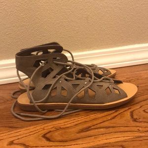 🆕Lace-up Taupe Sandals🆕